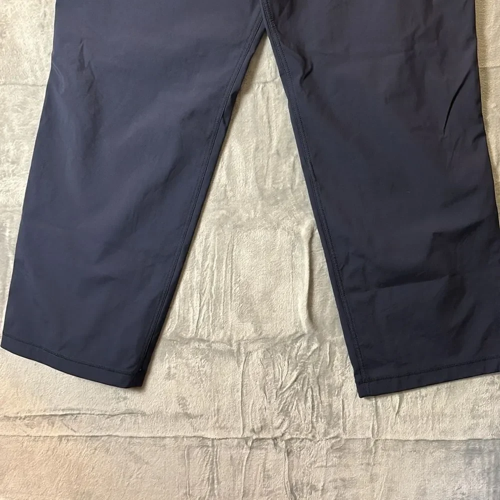 Lululemon Navy Wide Leg Comfortable Pants Zippered Vent Track Pants Size Large